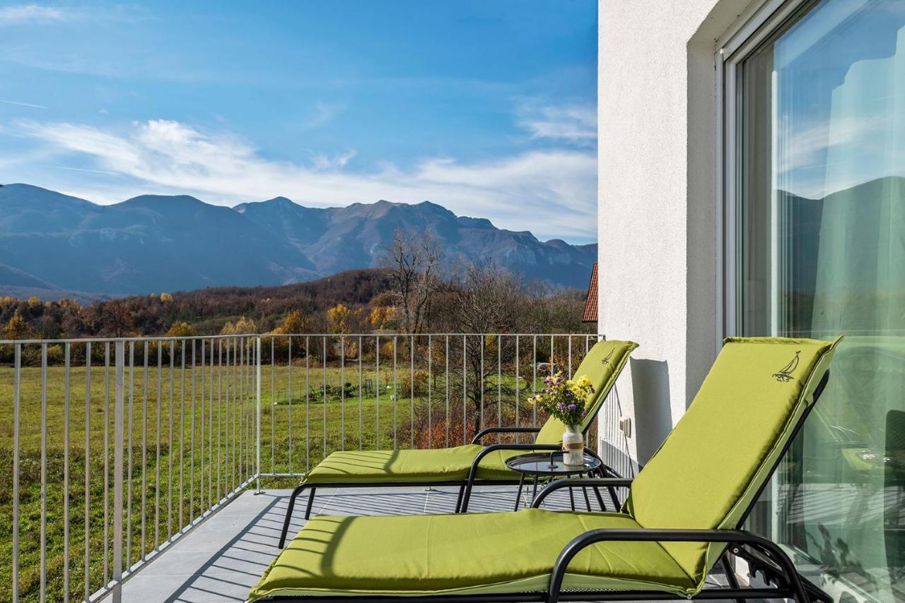 Velebit Lodge Lovinac  エクステリア 写真