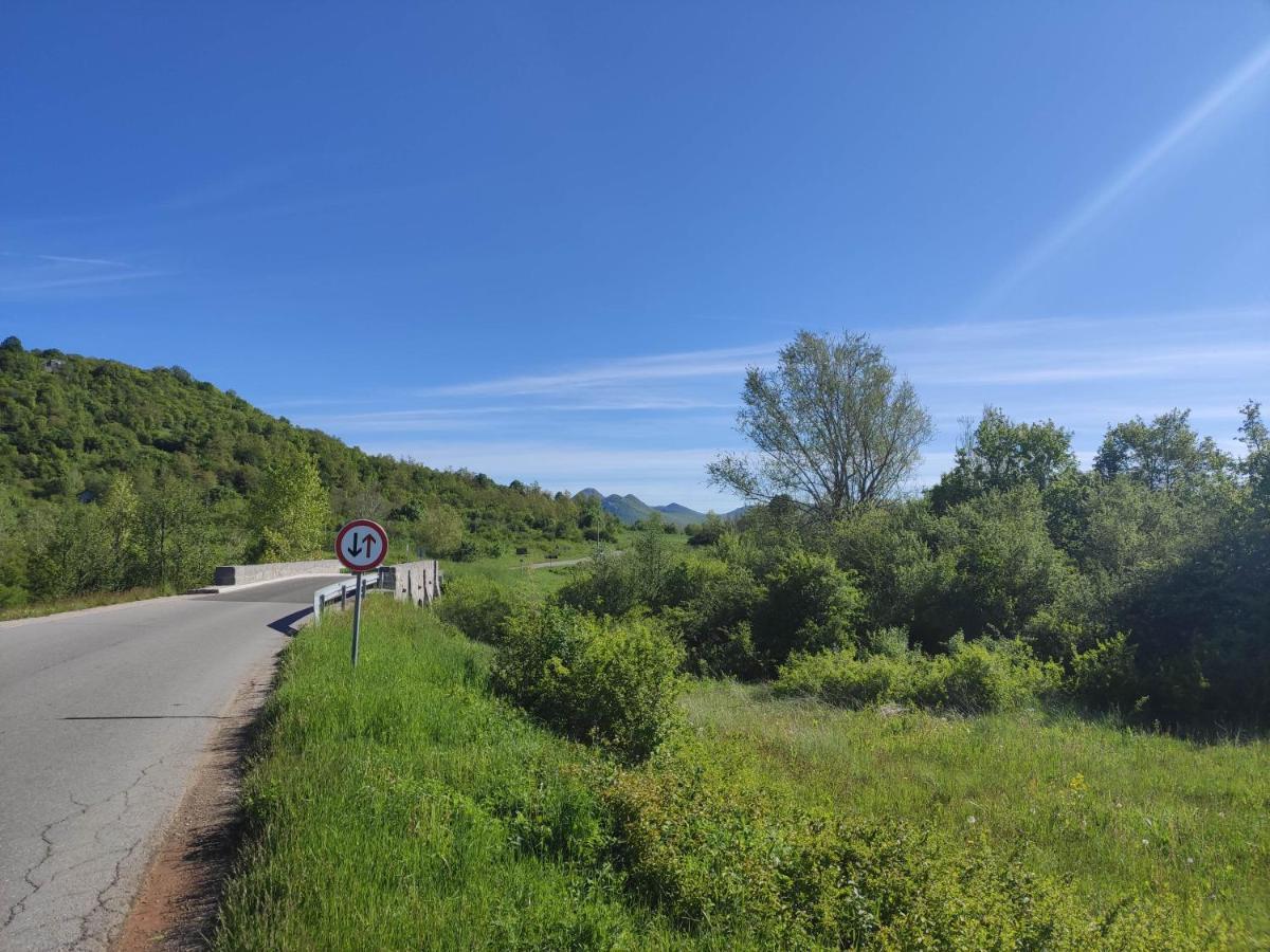 Velebit Lodge Lovinac  エクステリア 写真